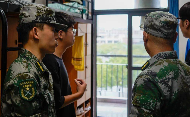 带兵有啥秘诀?他从“三把椅子”感悟带兵之道