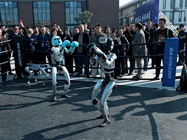 双向滋养 越用越灵&mdash;&mdash;上海宝山智能机器人掀起产业升级浪潮