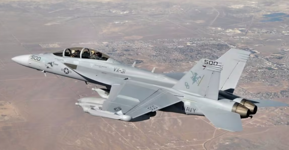 美海军成立首个新型信息战中队