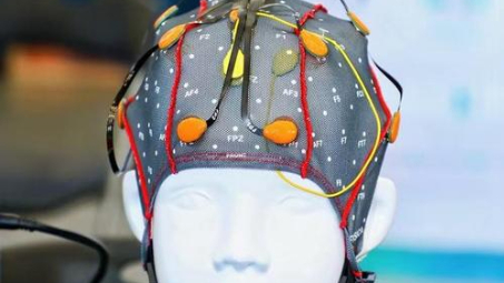 脑机接口迎来技术奇点？