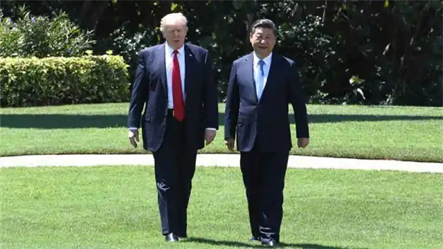 习近平同美国总统特朗普通电话